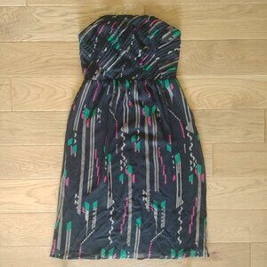 Hype 100% silk strapless dress pleated bodice with boning black patterned size 4